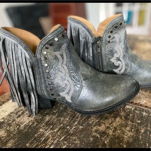 New w/o Box-Gray Leather Ankle Boots with Fringe Accents-Womens Size 9.5